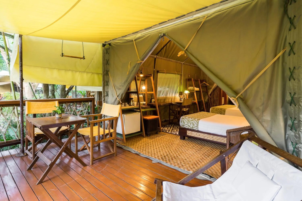 Hintok River Camp at Hellfire Pass