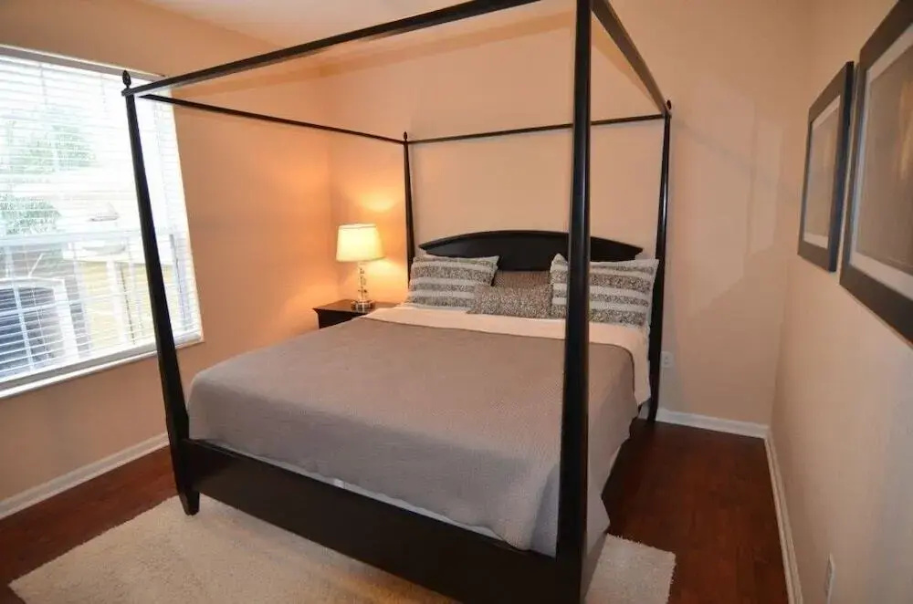 3 Br Condo Sleeps 7