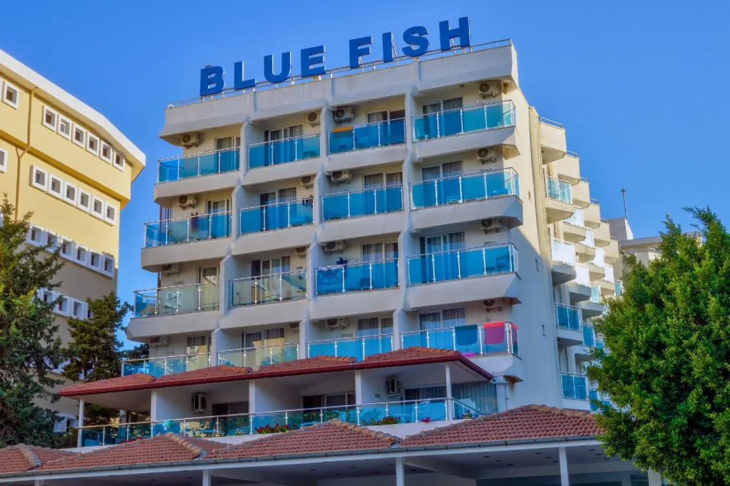 Blue Fish Hotel — фото