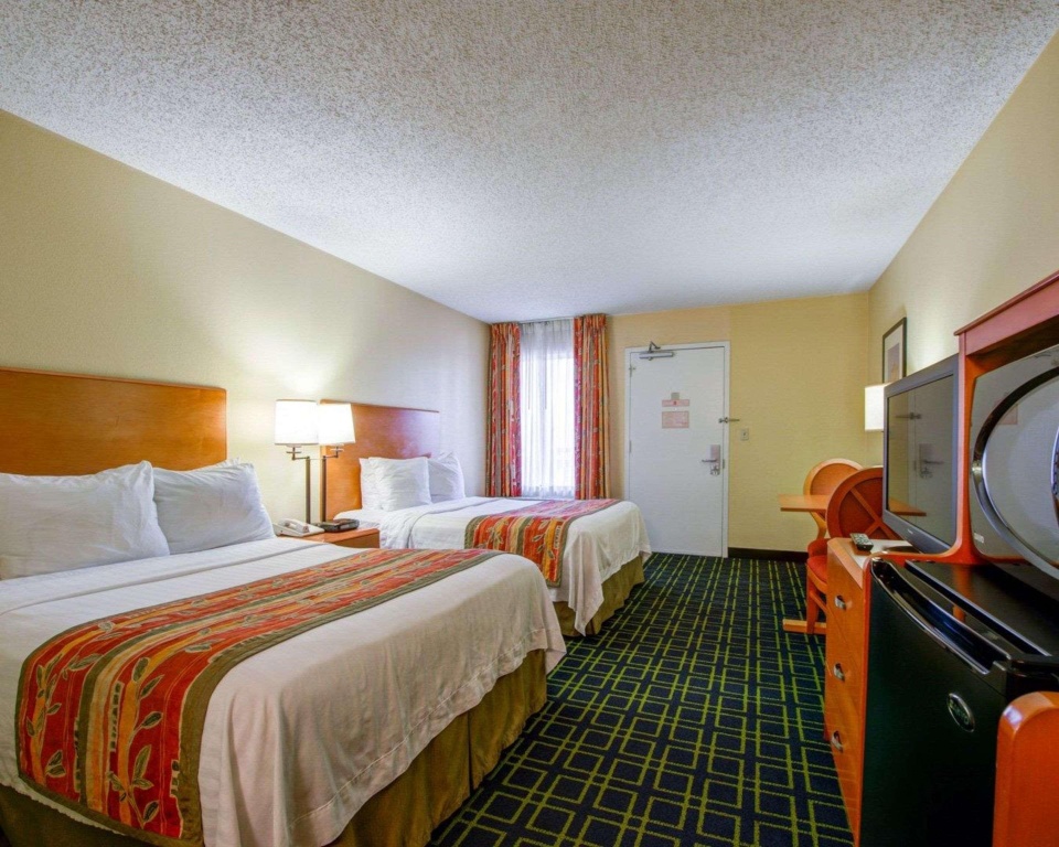 Quality Inn Placentia Anaheim Fullerton — 5