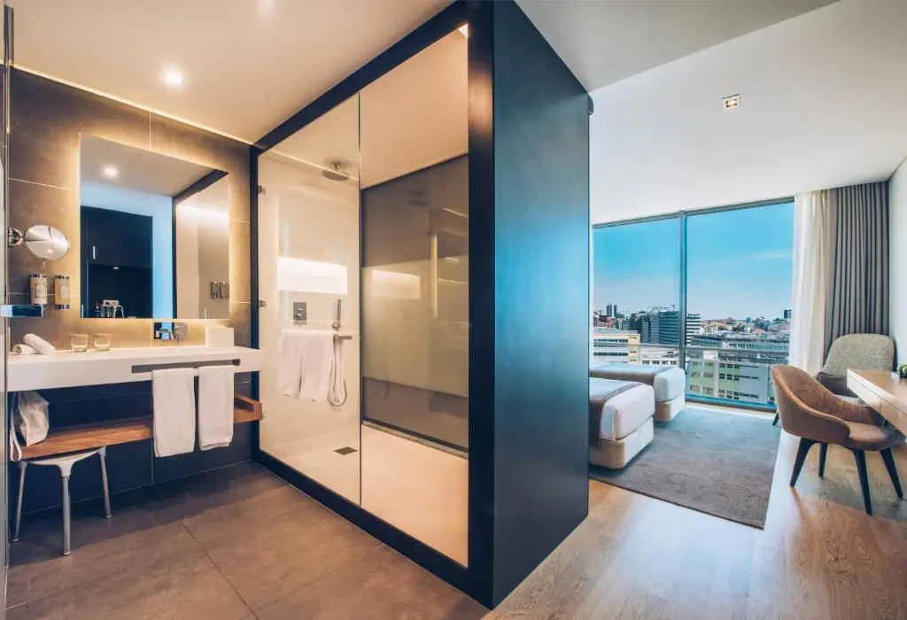 Superior Single room with city view