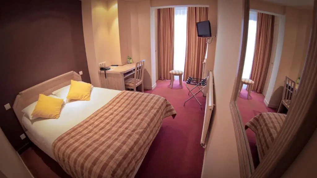 Brit Hotel Les Voyageurs - Chambres