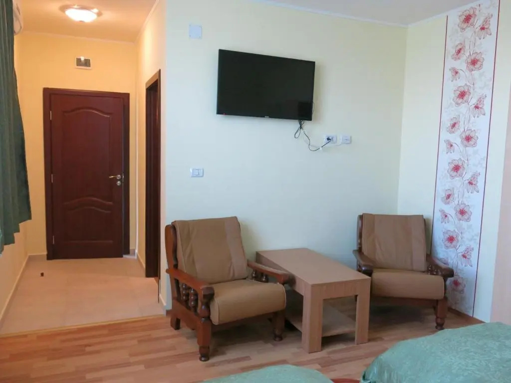 Standard Double room (full double bed)