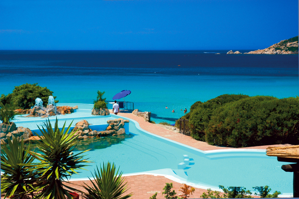 Beach & Waterfront