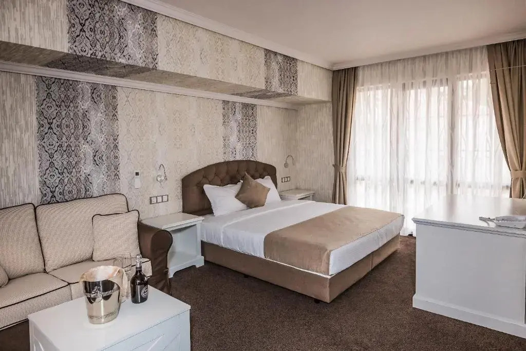 Penthouse Suite with balcony