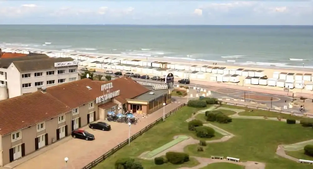 Beach & Waterfront