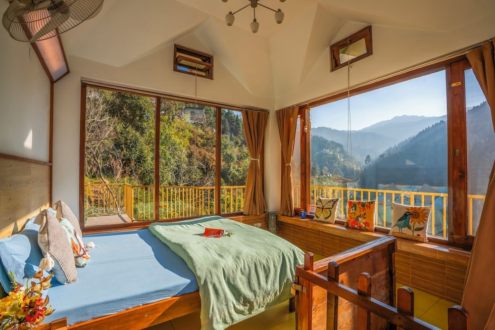 LiveAway Mussoorie Kempty by PACK