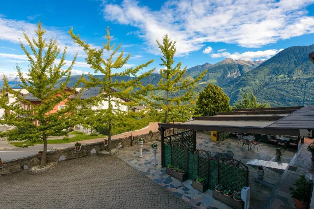 Superior Double room with balcony full double bed