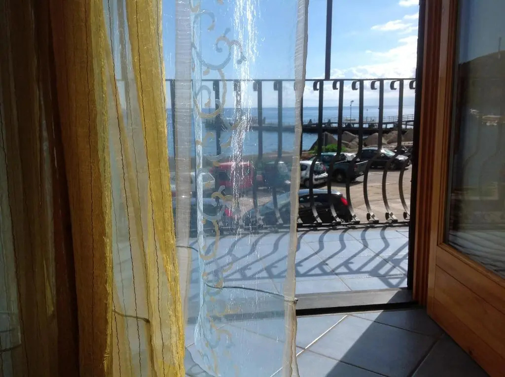 Balcony & Terrace