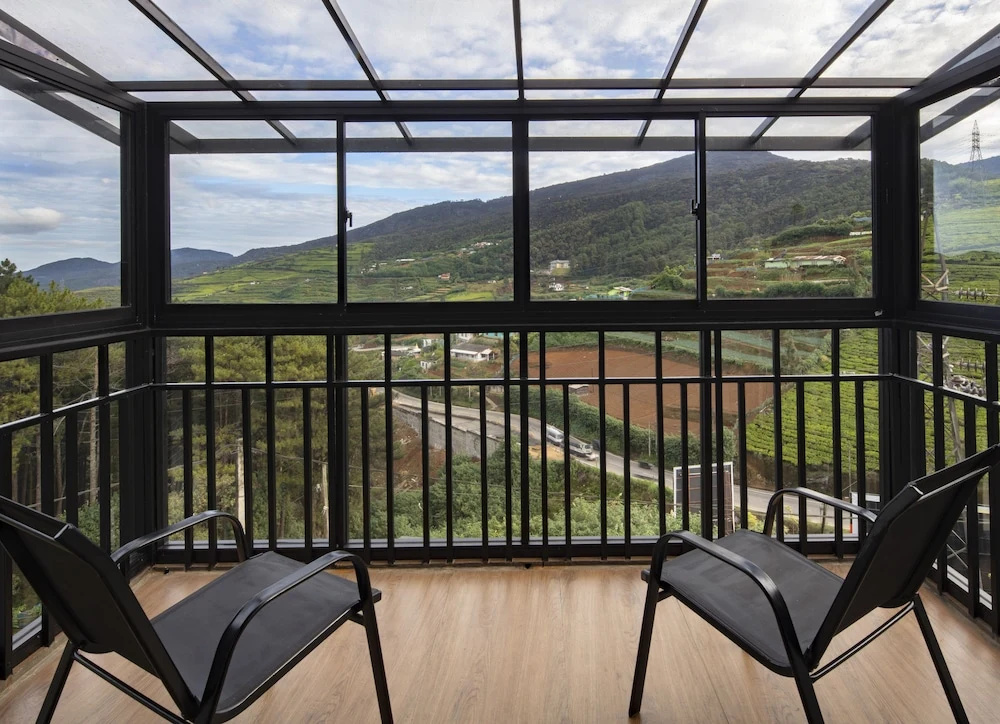Balcony & Terrace