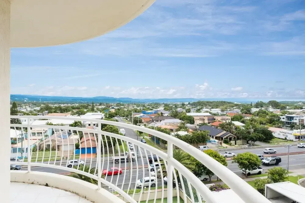 Ocean View Coastal Haven in Burleigh