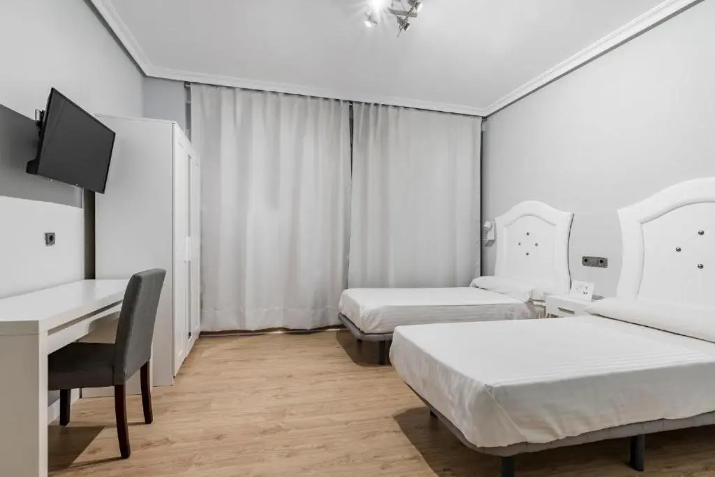 Standard Double room (twin beds)