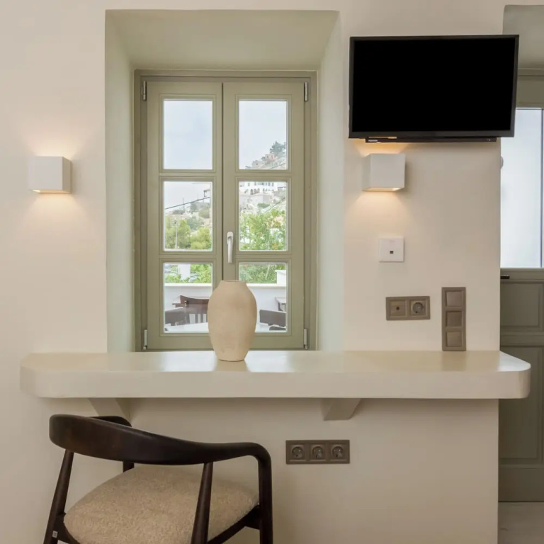 2 Bedrooms Suite