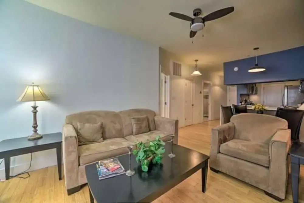 Chase at Light — фото 3