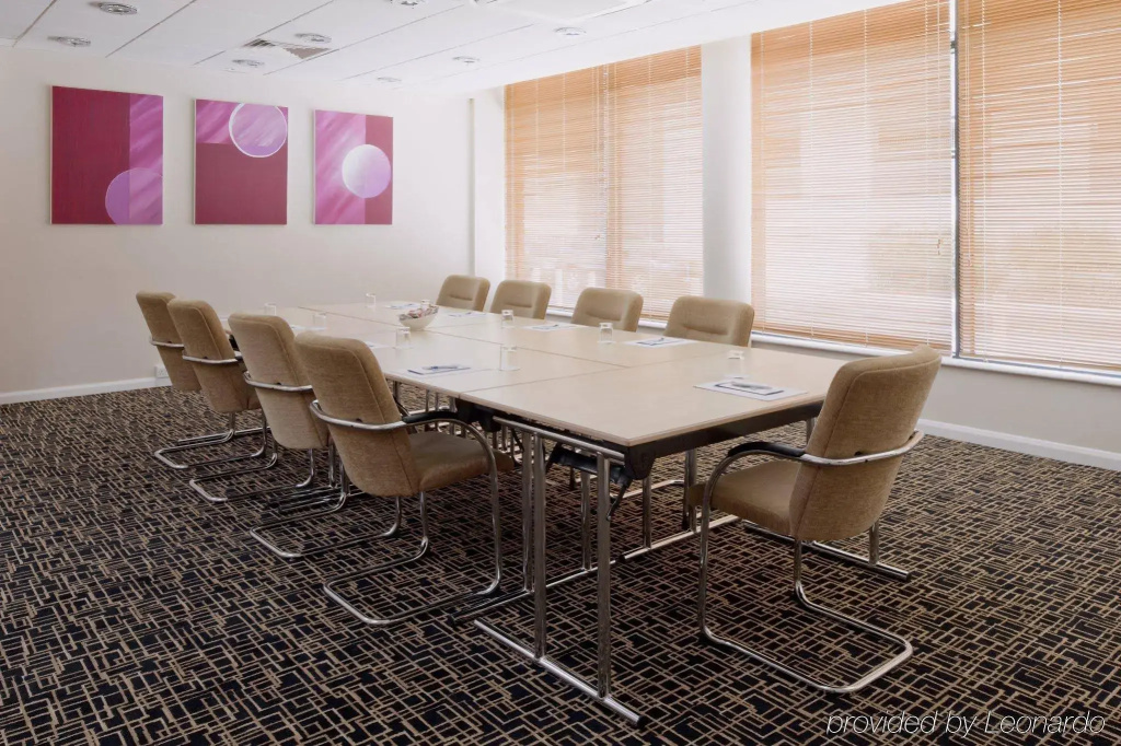Holiday Inn Express Cheltenham by IHG - Général