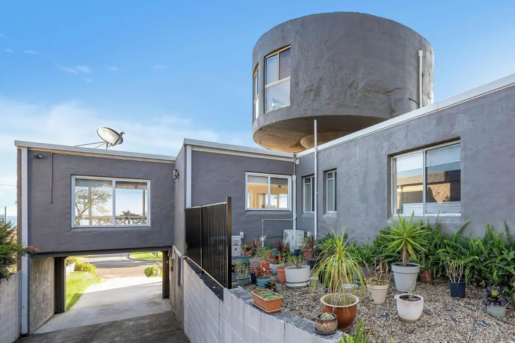 The Rotunda @ Gerroa - Pet Friendly Beachfront