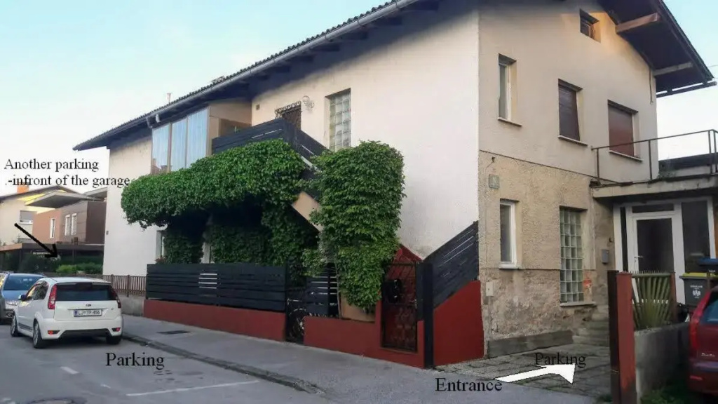 Emona Apartments