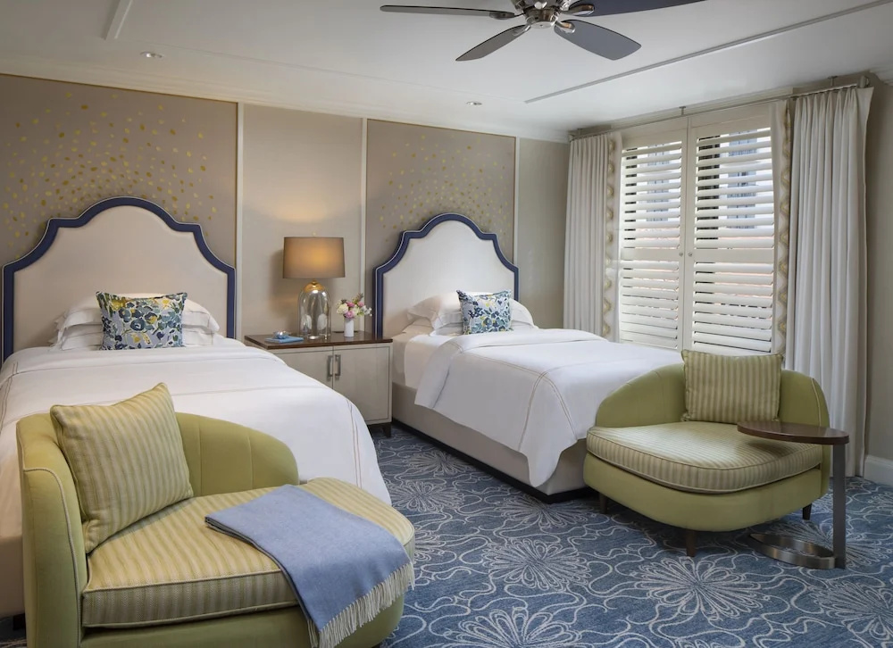 Deluxe Quadruple room with view