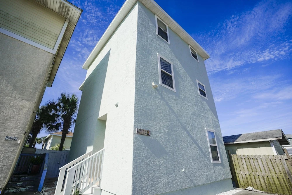 Beach House – Anchors Away by Panhandle Getaways
