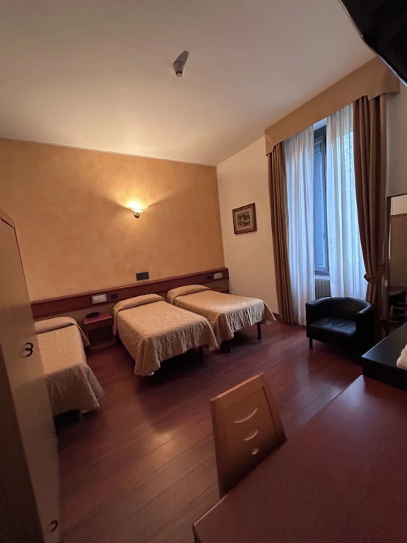 Economy Triple room
