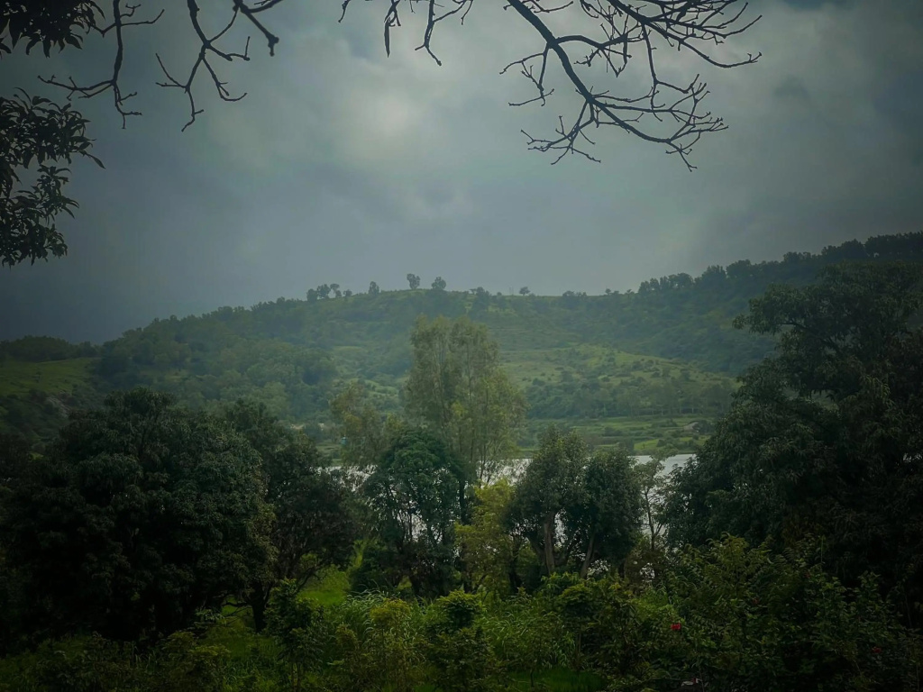Antheia Pavana Lake