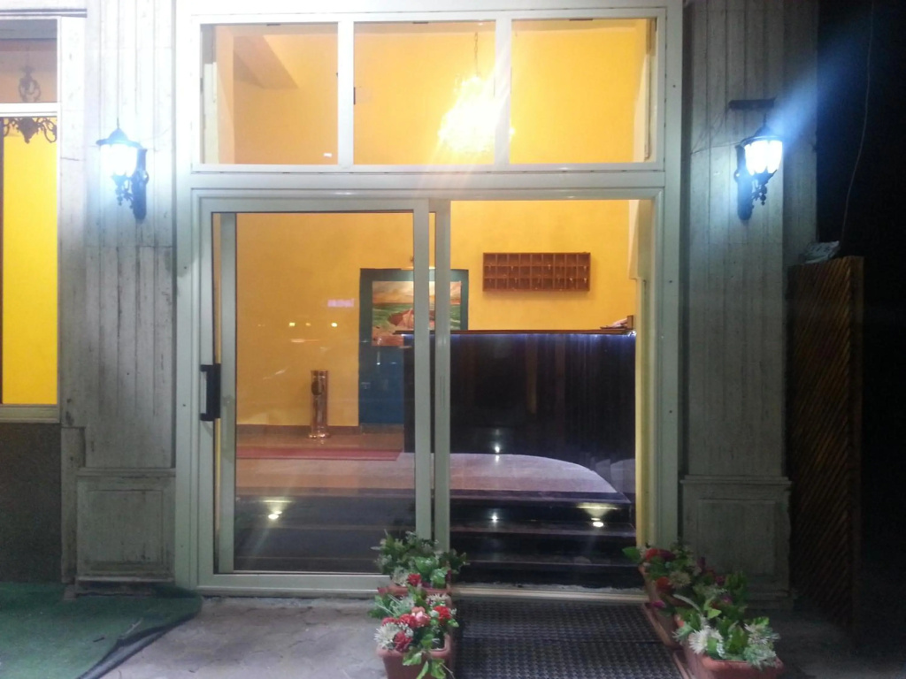 Royal Crown Hotel
