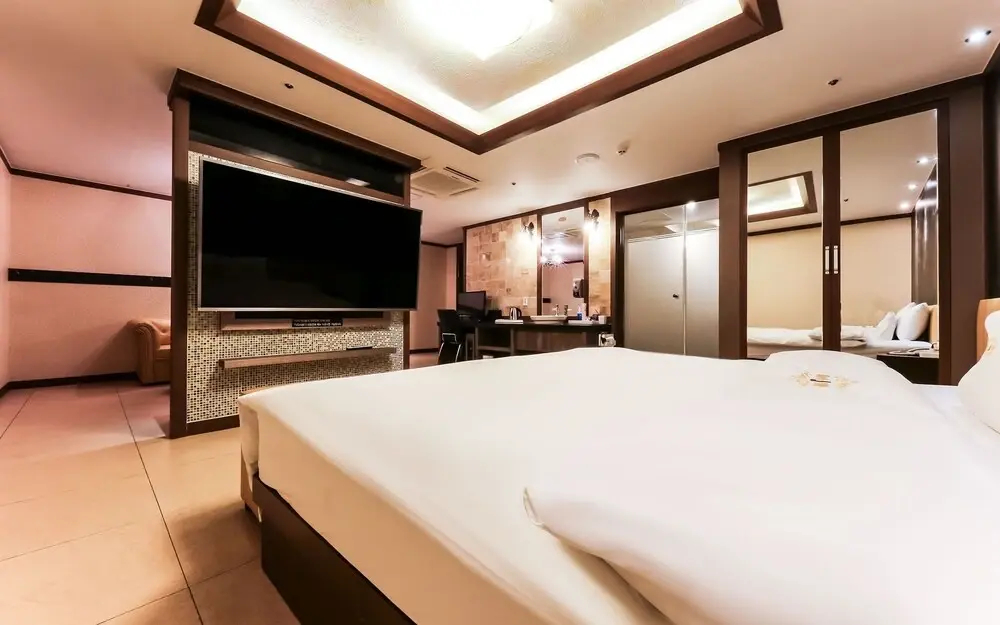 Hotel J-TOP Cheonan - фото 4