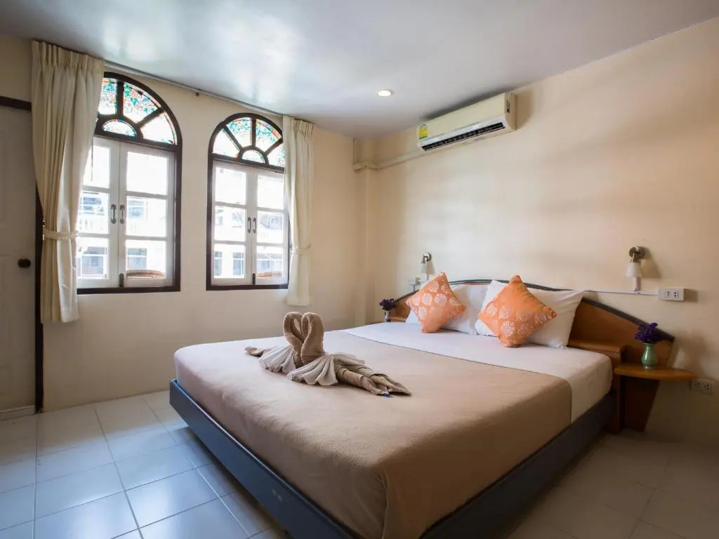 Double room with balcony (full double bed)