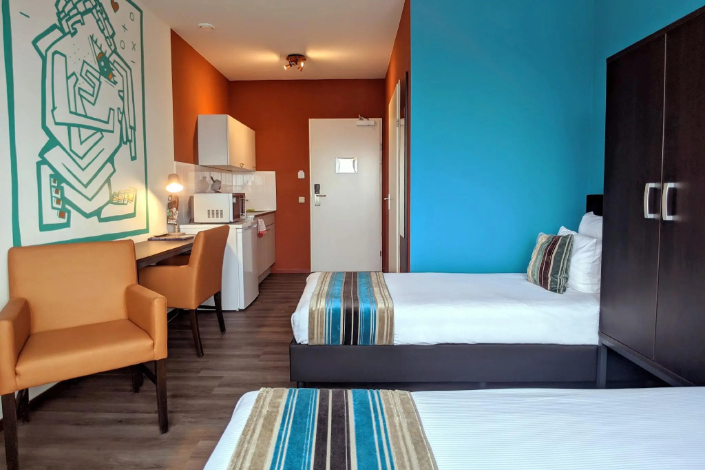 The Hague Teleport Hotel - Free Parking - Chambres