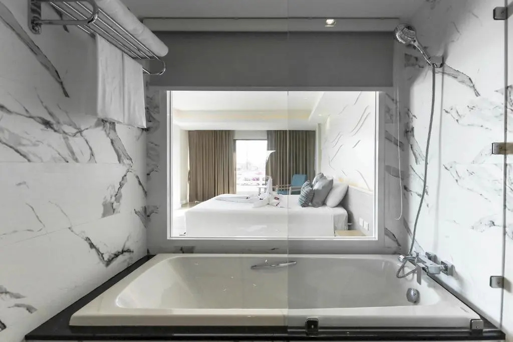 The Cha-am Methavalai Hotel - Chambres