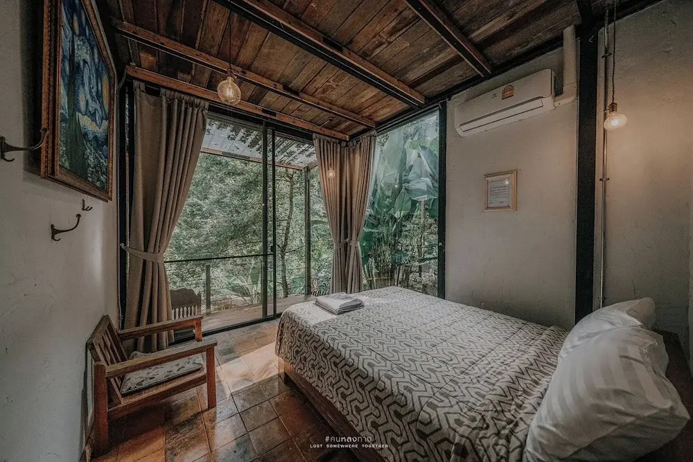Supradist Villa with river view