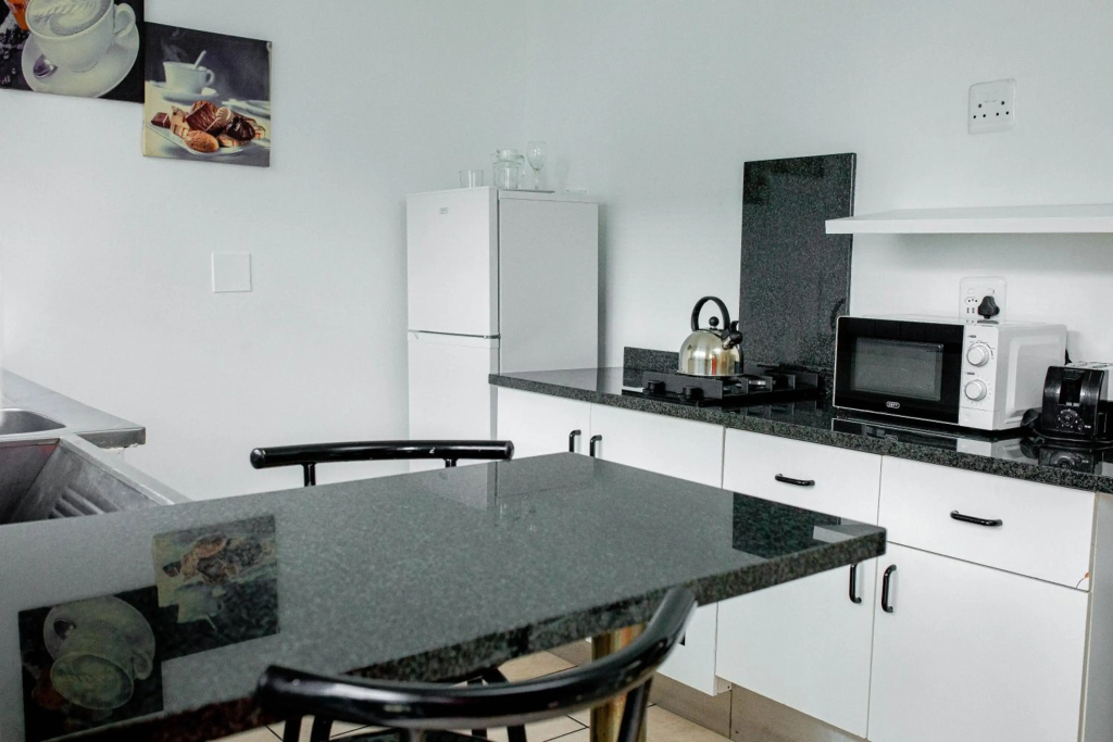Vetho 1 Apartments OR Tambo Airport - фото 14