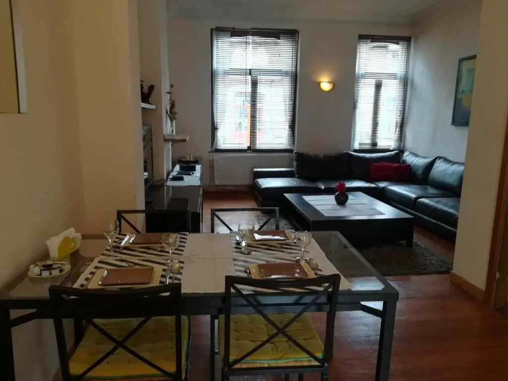 2 Bedrooms Apartment