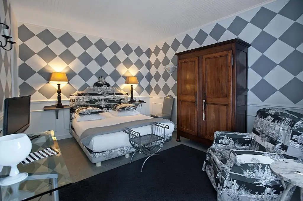 Double room with garden view (full double bed)