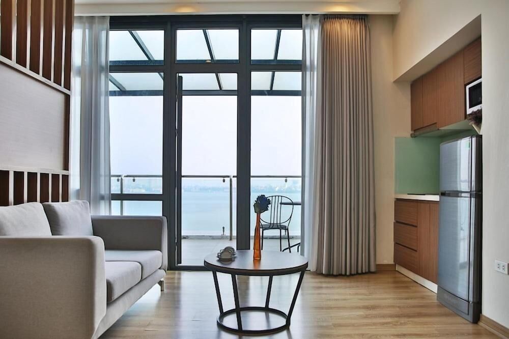 gallery_image_hidden_12