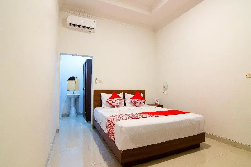 Joglo Guest House Syariah in Tegal