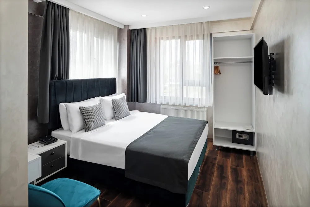 Istanbul Efes Hotel — фото