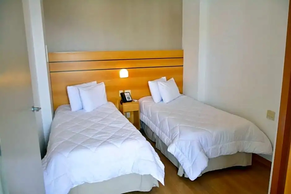 San Diego Suites Lourdes - Chambres