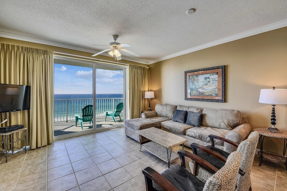 Boardwalk Beach Resort by Book That Condo - Chambres