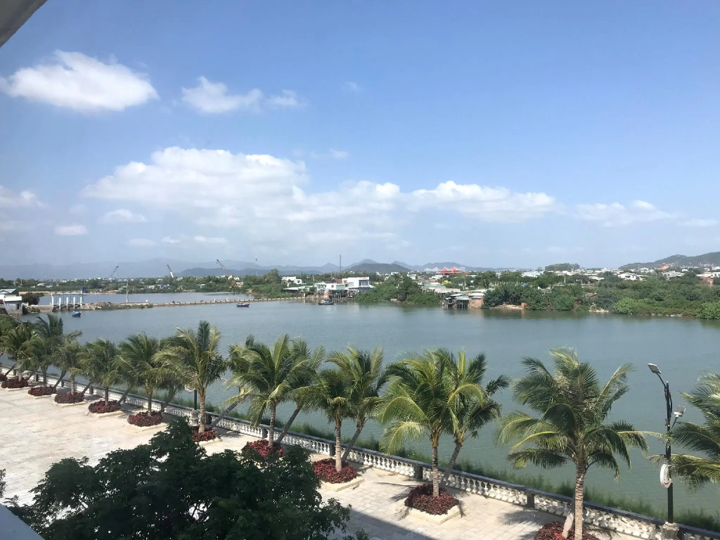 Pearl Beach Hotel Quy Nhon — 4