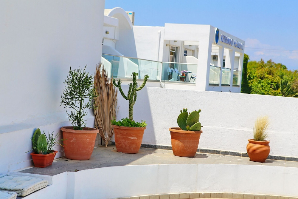 Kalimera Apartments