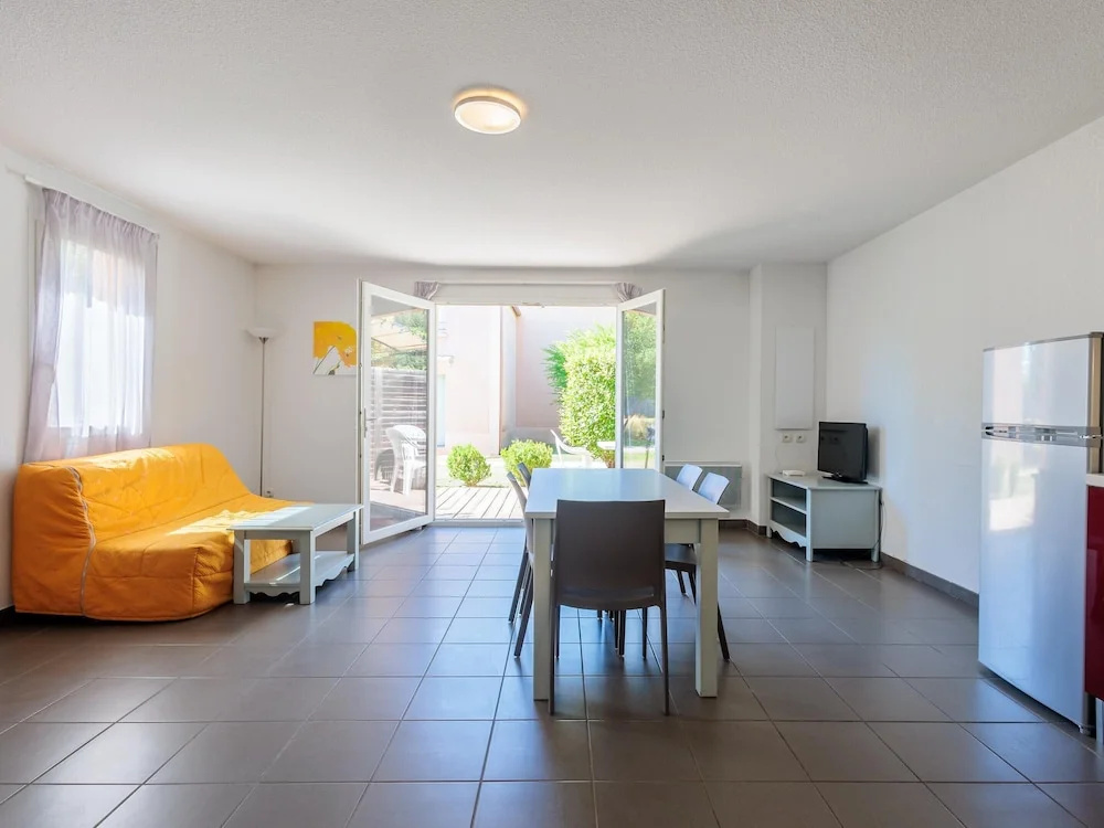 Afficher la photo 6 — Sunlit Provencal House With Terrace