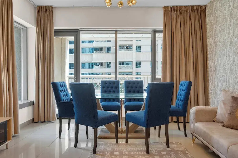 Отель Bellavista - Elegant -2BR -Fountain View в Дубае