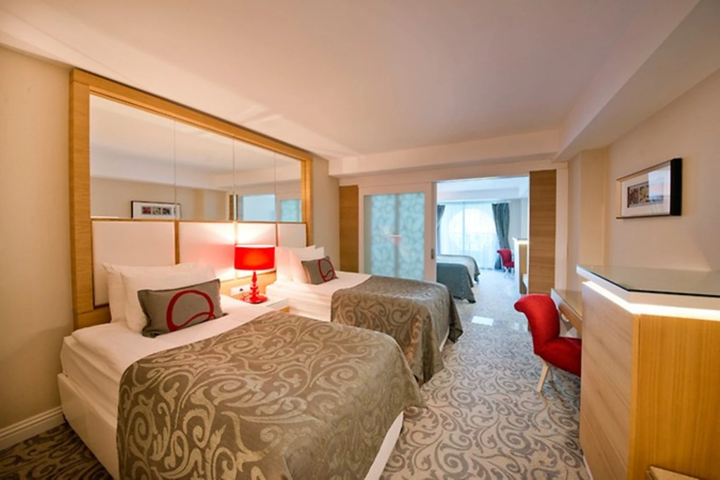 Q Premium Resort Hotel - 4