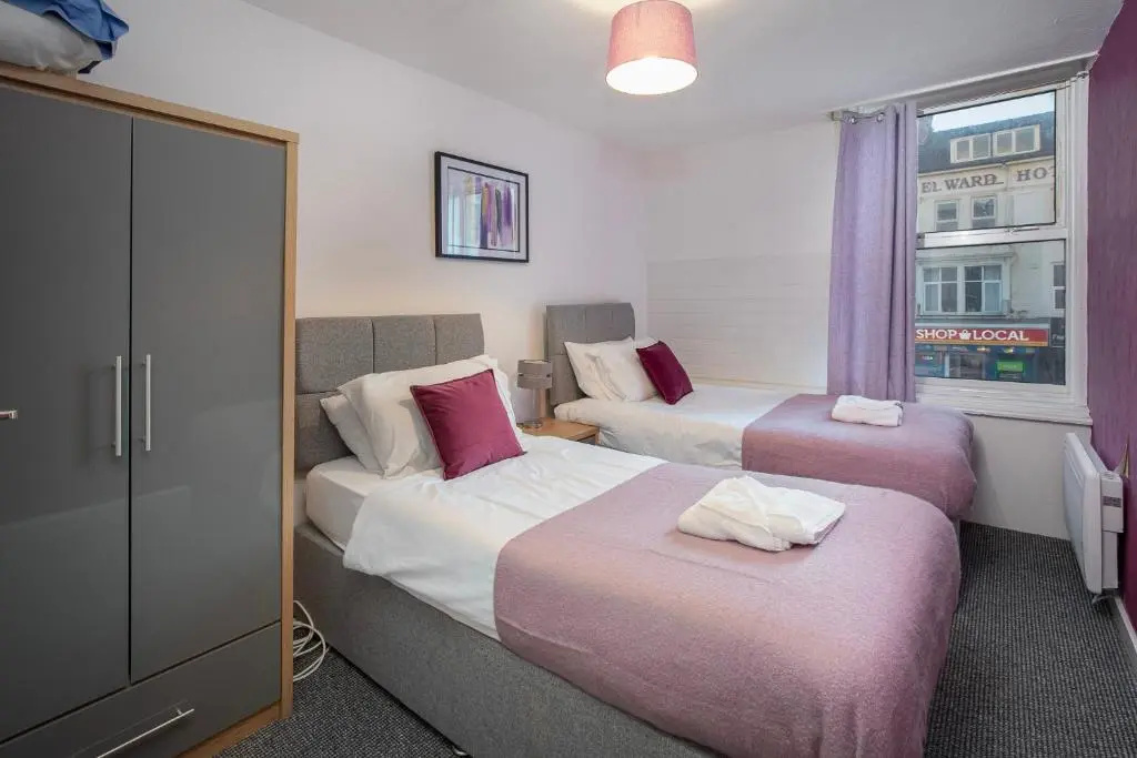 01 Springfield (sleeps 6)