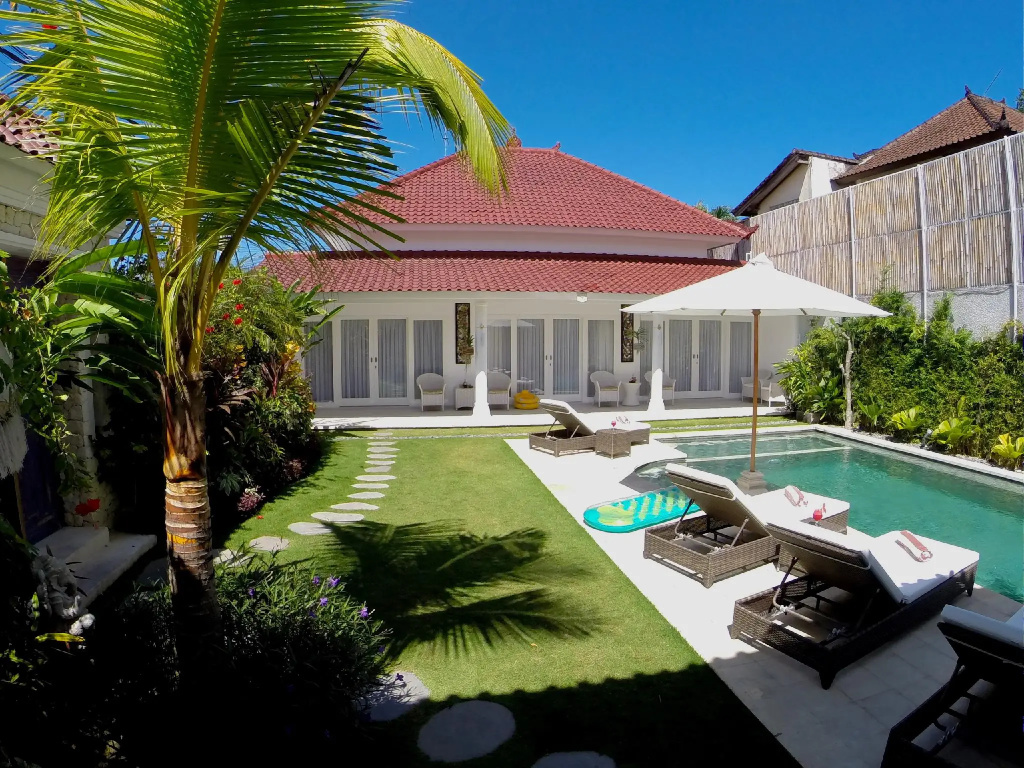 3 Bedrooms Villa