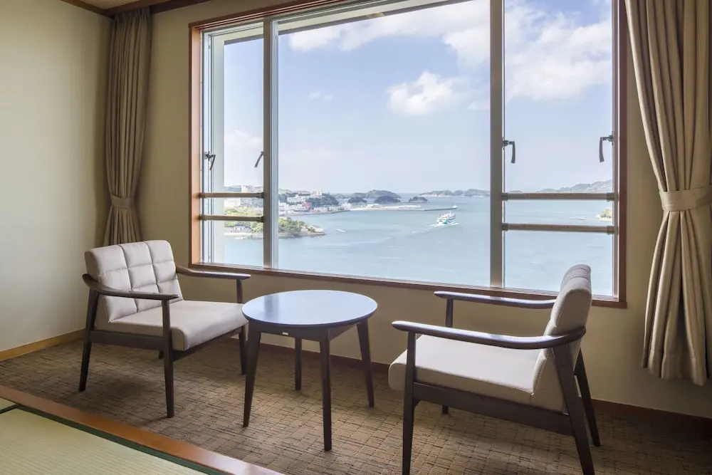 Toba Seaside Hotel - Chambres