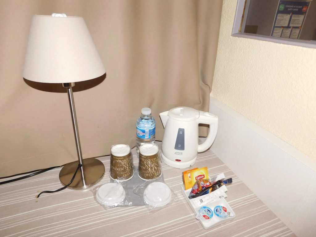 KYRIAD BELLEGARDE - Genève - Chambres