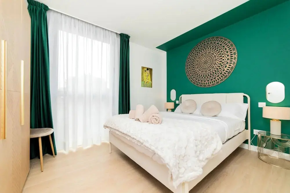 Business Apartment