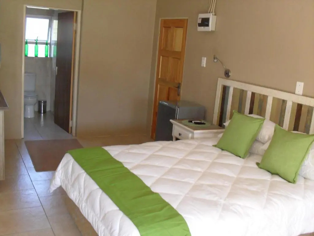 Standard Double room with pool view (full double bed)